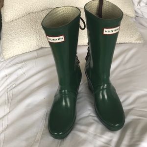 Rare green Hunter lace up wedge rain boot Size 6